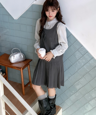 リボン付きプリーツ切替ワンピース