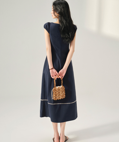 インナーレース風ハートネックフラワーボタンワンピース