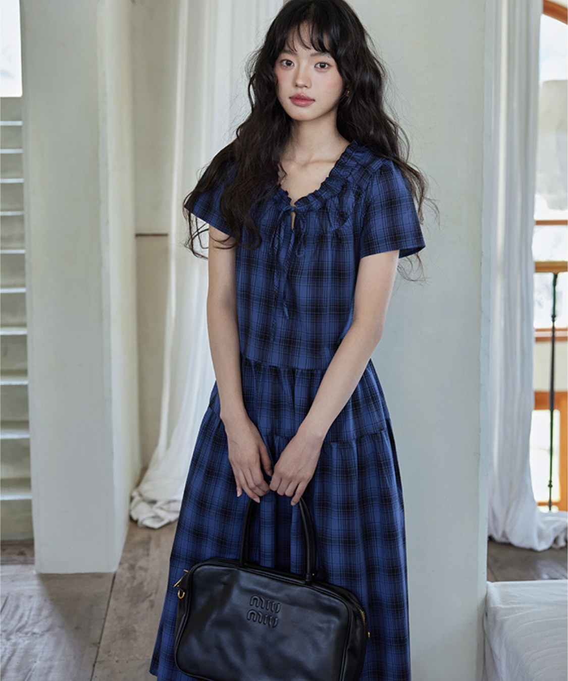 チェック柄ギャザーフリルネックティアードワンピース