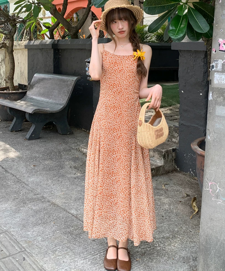 小花柄キャミソールフレアロングワンピース – jemiremi(ジェミレミ) 小花柄キャミソールフレアロングワンピース – jemiremi(ジェミレミ)