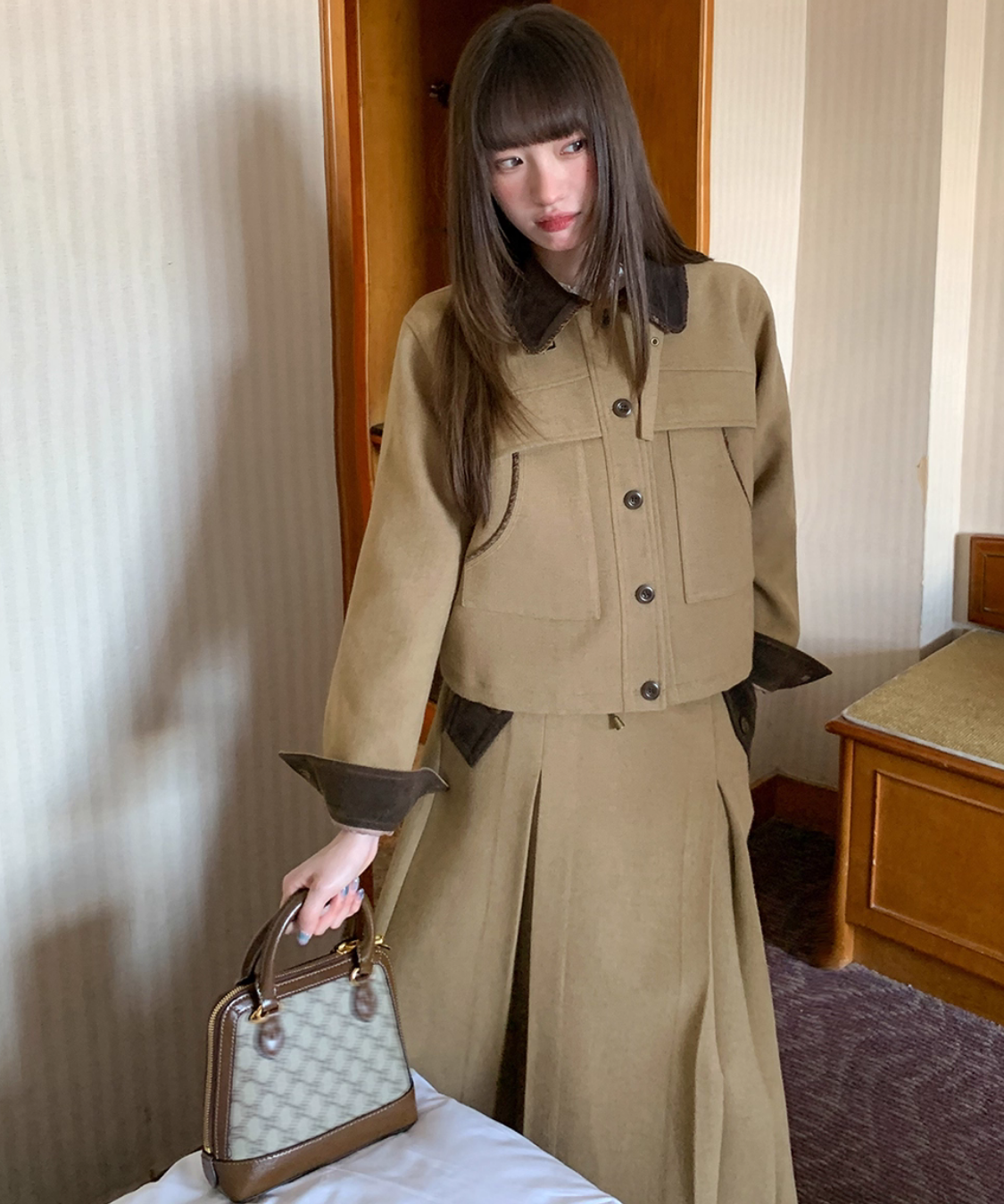 ドロスト付き配色ジャケット＋ボックスプリーツスカート 2点セット