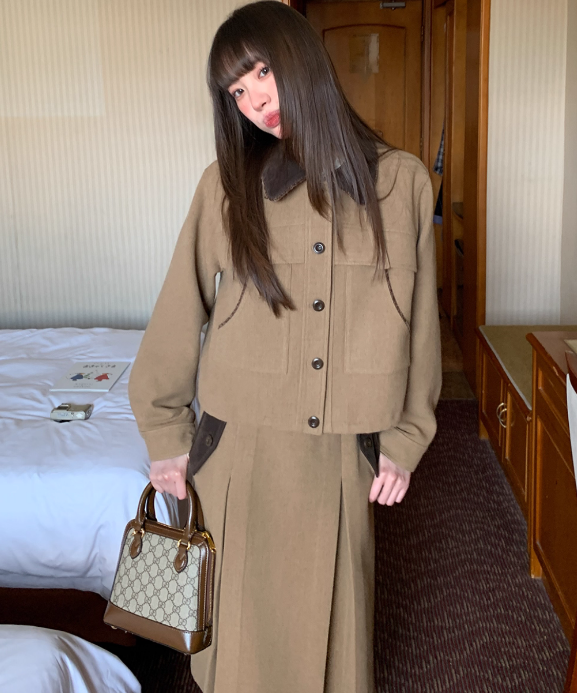 ドロスト付き配色ジャケット＋ボックスプリーツスカート 2点セット