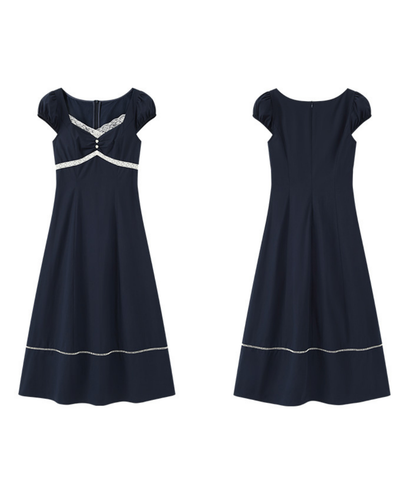 インナーレース風ハートネックフラワーボタンワンピース