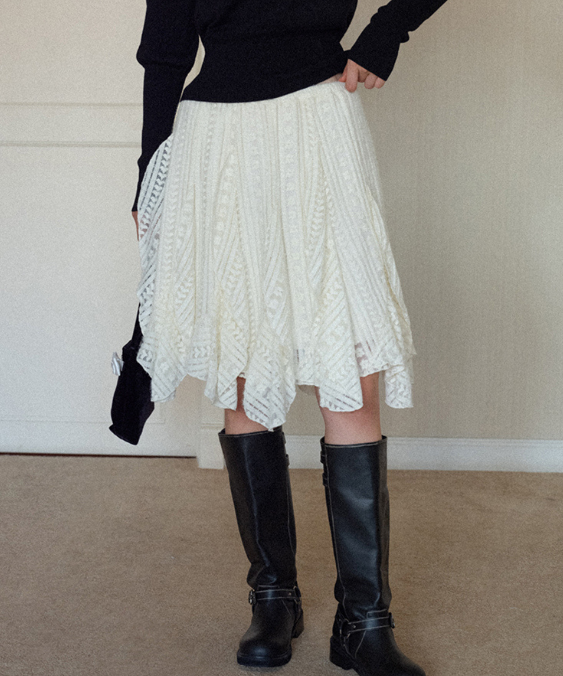 レースイレギュラーヘムスカート
