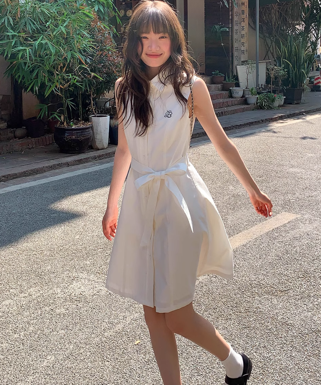 ノースリーブウエストリボン付きシャツカラーワンピース