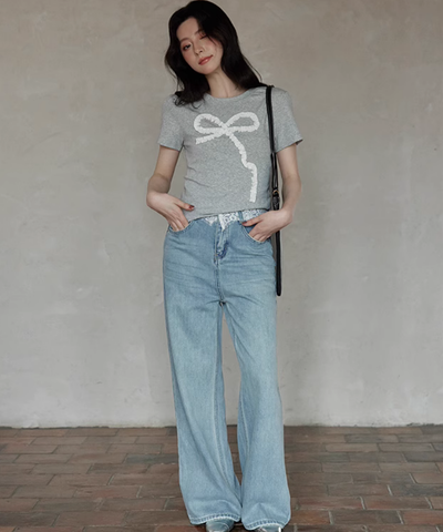 半袖クルーネックフリルリボン付きTシャツ