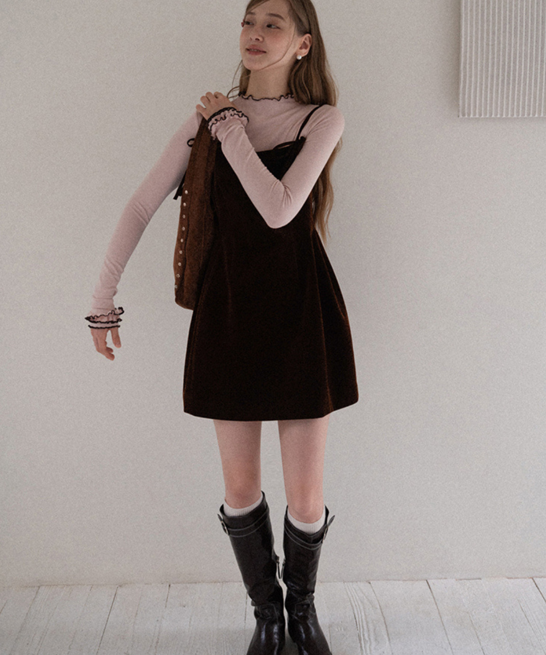 リボンストラップベロアキャミワンピース