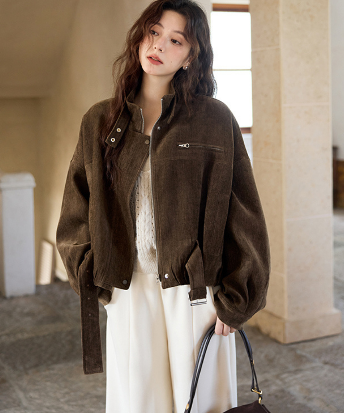 スタンドカラーベルト付きショートジャケット