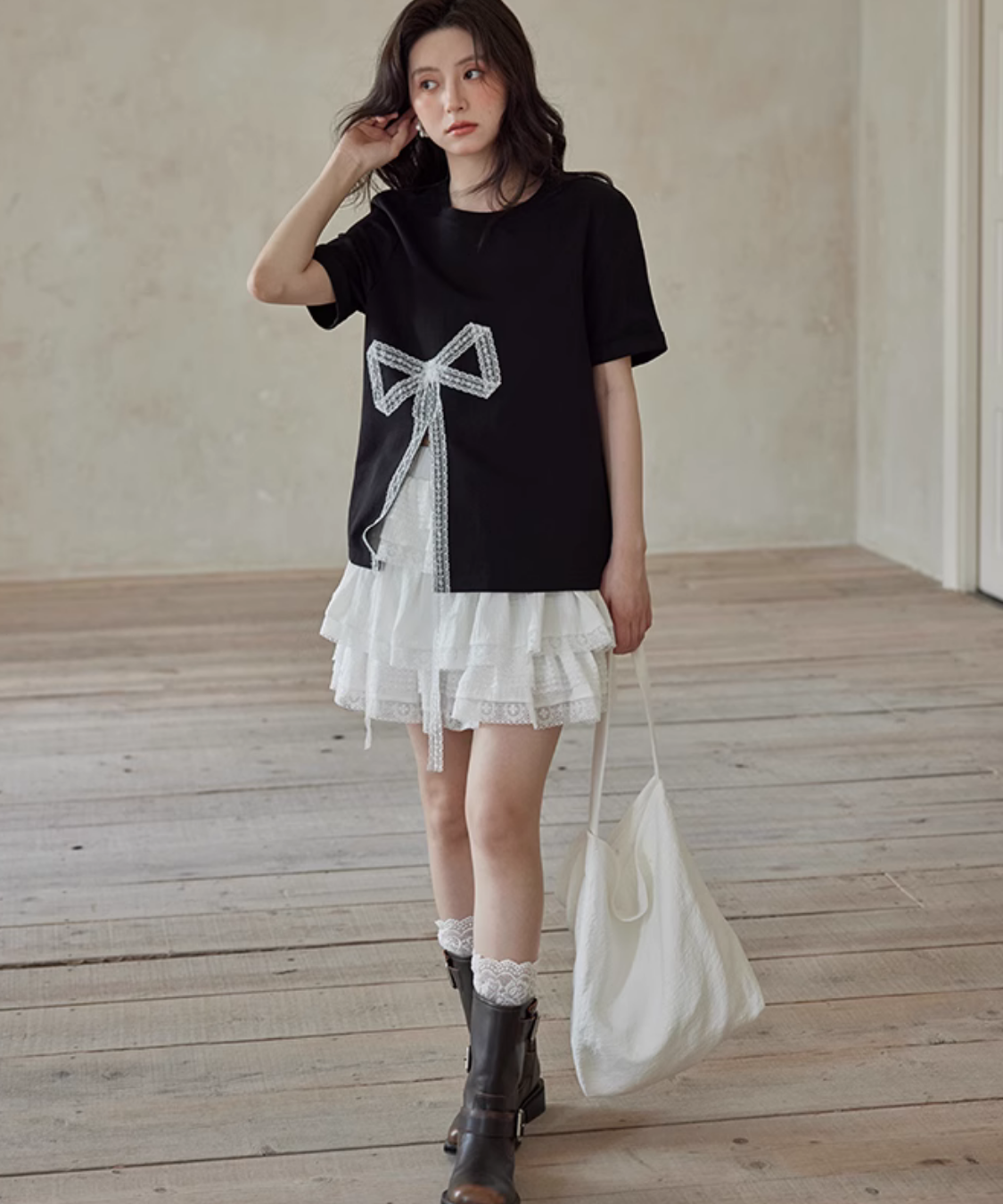 クルーネック半袖レースリボンサイドスリットTシャツ