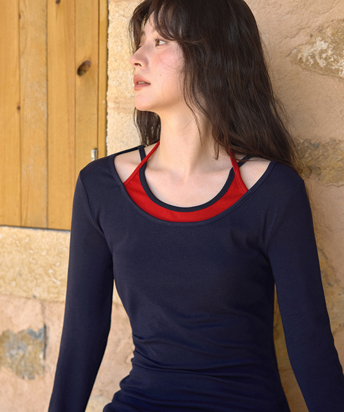 配色フェイクレイヤードネックリボン付きワンピース