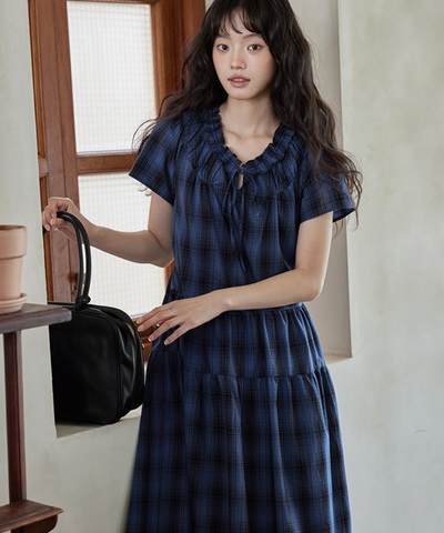 チェック柄ギャザーフリルネックティアードワンピース