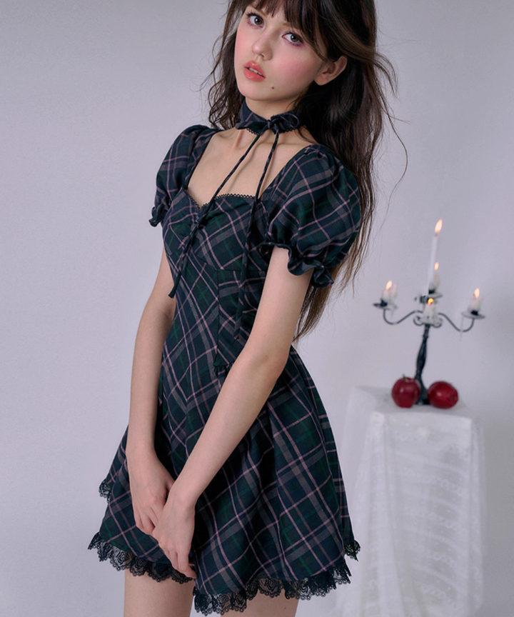 ☆激レア☆Angelic Prettyいちご柄ガーデンワンピース チョーカー付き ☆激レア☆Angelic Prettyいちご柄ガーデンワンピース チョーカー付き