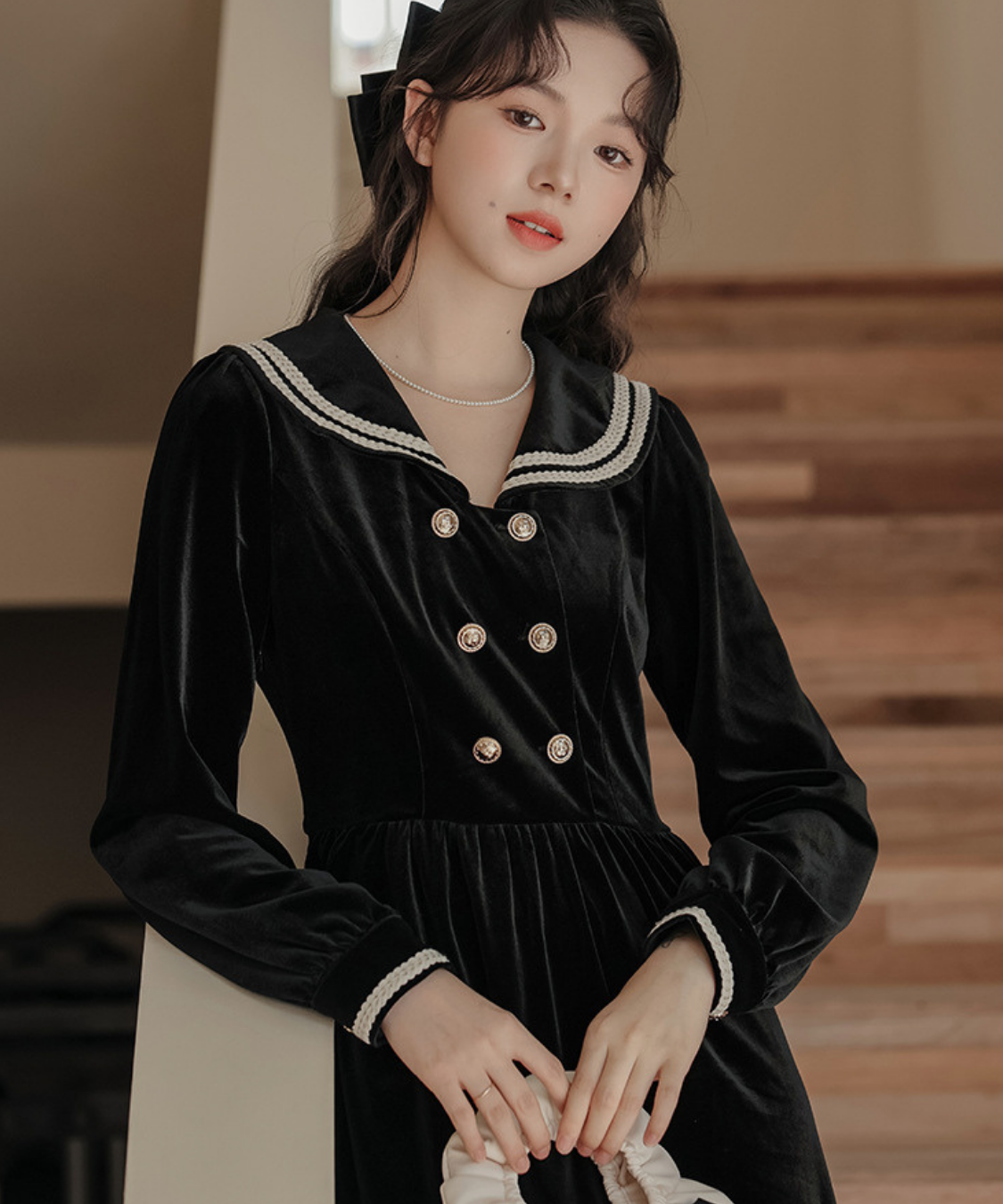 ベロアセーラーカラーダブルボタンワンピース