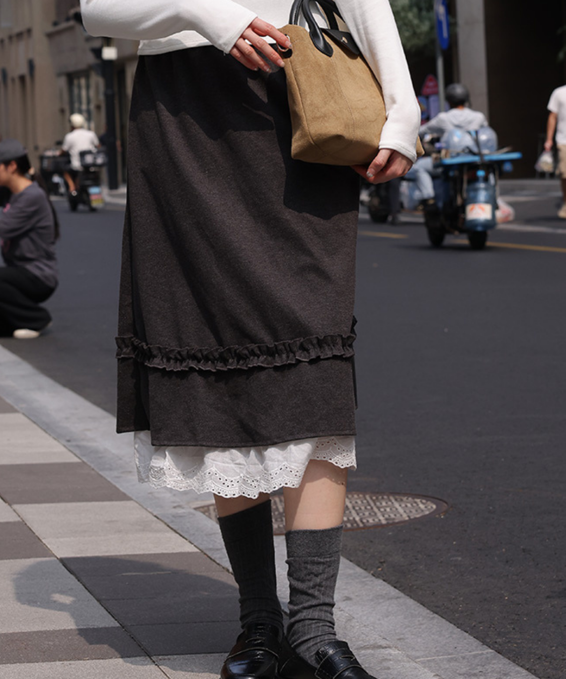 ペチ風裾レース付きAラインスカート