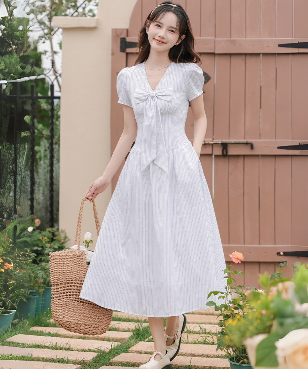 胸元リボンVネックストライプワンピース – jemiremi（ジェミレミ）