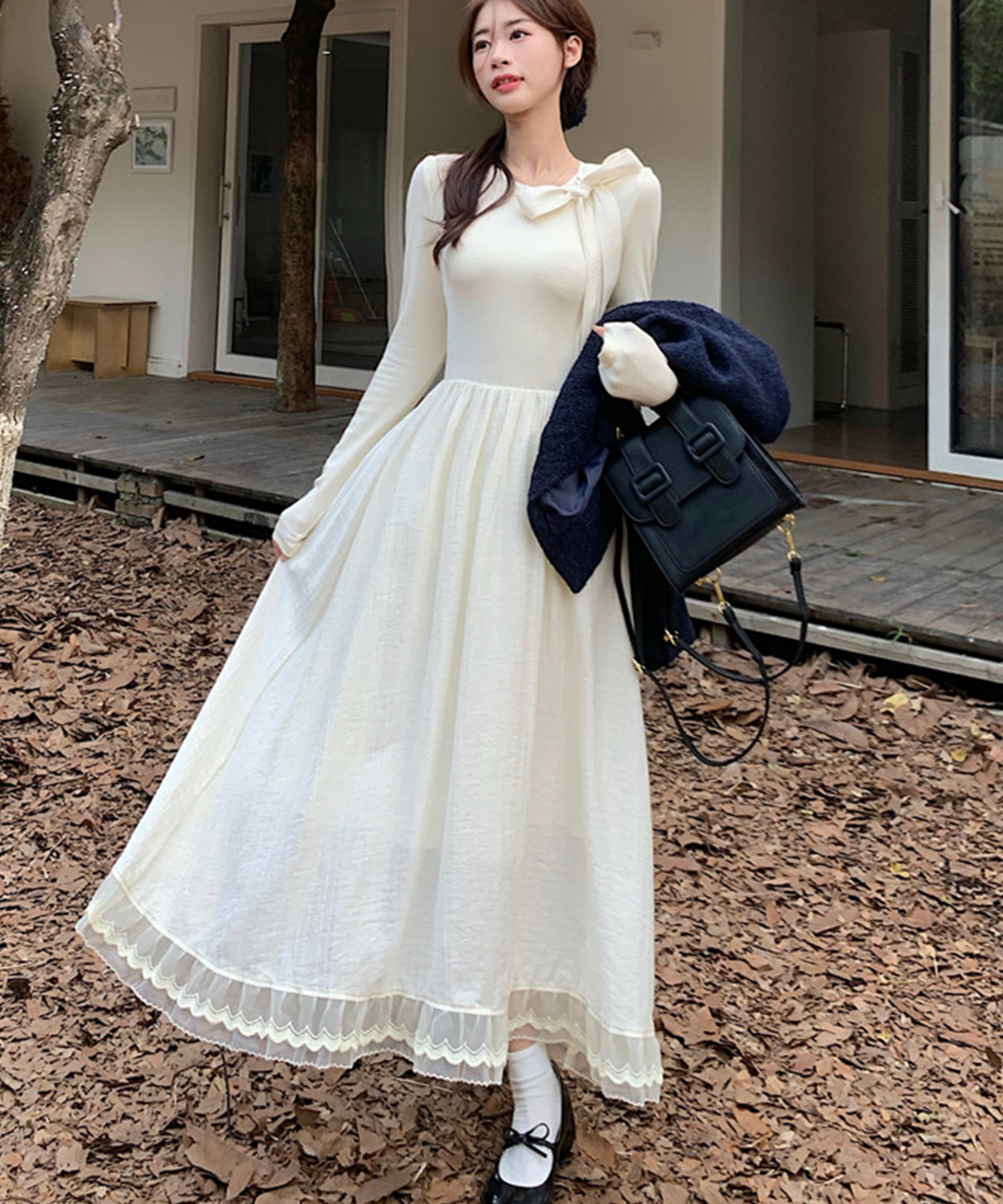 レース裾リボンフィットフレアワンピース