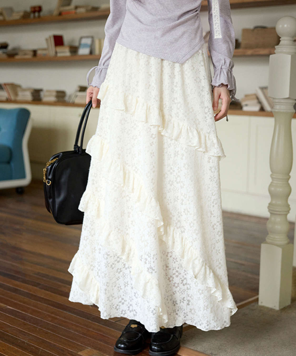 斜めフリルティアードレーススカート