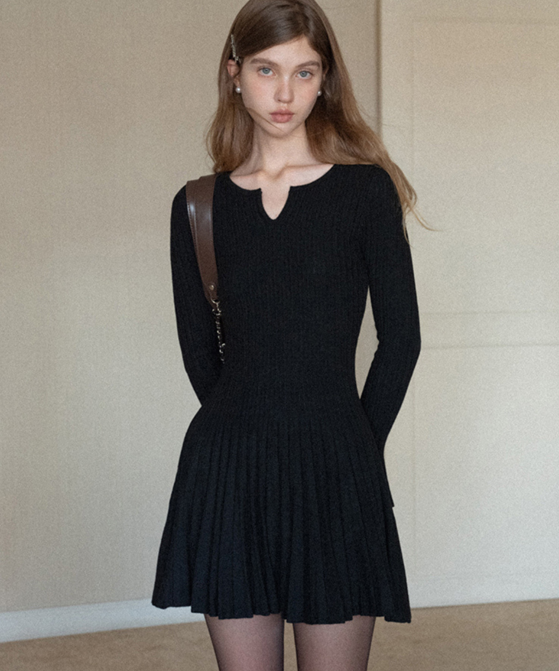 フレアスリーブプリーツニットワンピース