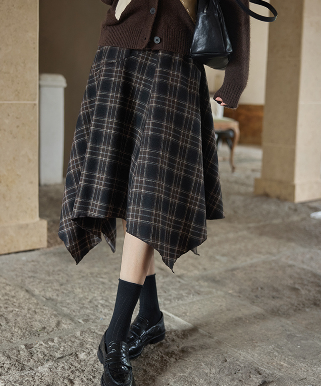 チェック柄アシンメトリーフレアスカート