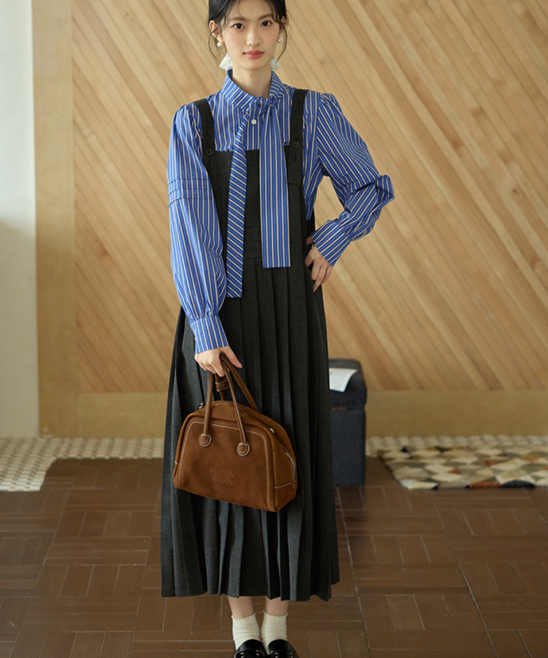 ボックスプリーツロングジャンパースカート