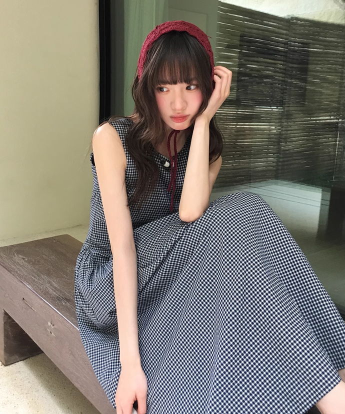 ビーズ付きラウンドネックギャザーワンピース – jemiremi（ジェミレミ）