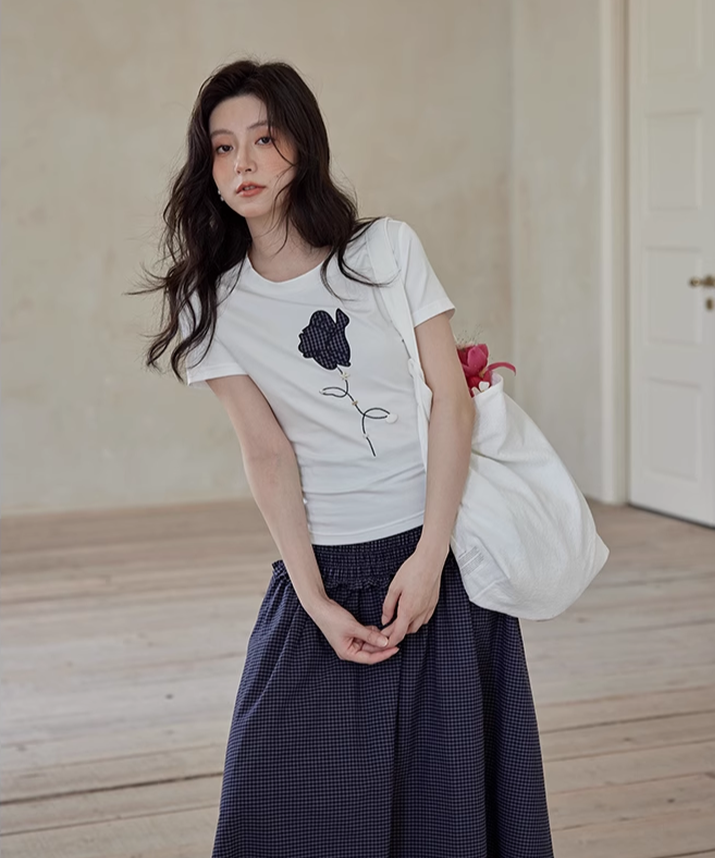 ワンポイントチェックフラワープリントTシャツ
