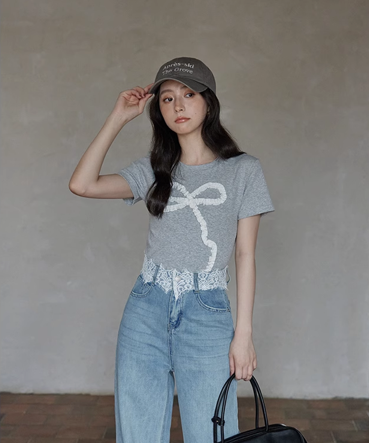 半袖クルーネックフリルリボン付きTシャツ
