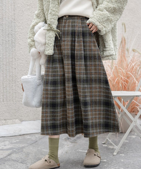 1st Place: Waist-tucked Check Midi Flare Skirt