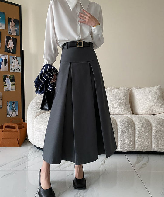 【秋編】「シャツブラウス×Aラインスカート」でスマートに【30代】