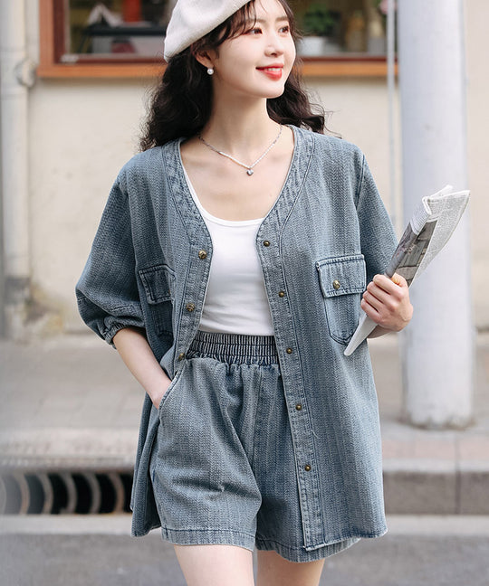 3rd place: No-collar cuff gathered top and shorts set