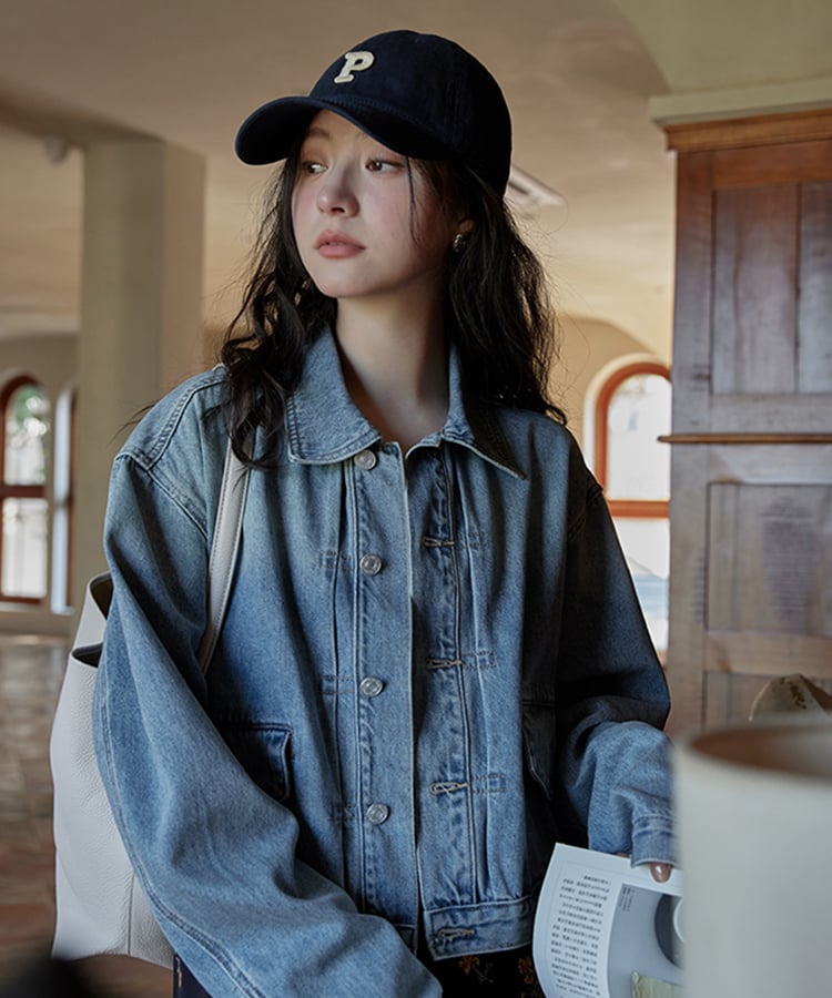 遊び心のあるストリート系ファッションでおしゃれを楽しんで♡