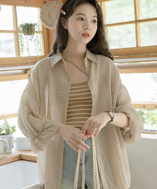 【夏編】「シャツブラウス×キャミソール」で軽やかな着こなしに【40代~】